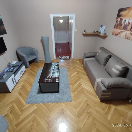 Startpont Apartman Beci Exterior foto
