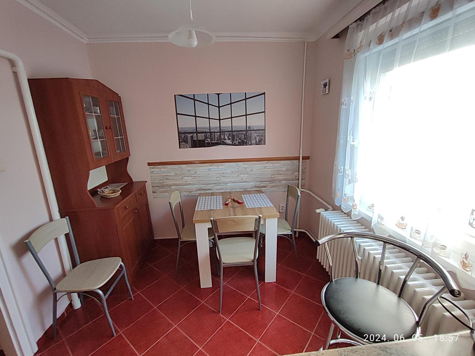 Startpont Apartman Beci Exterior foto