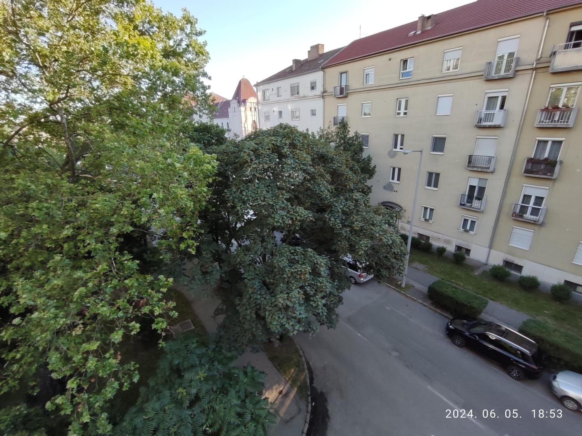 Startpont Apartman Beci Exterior foto